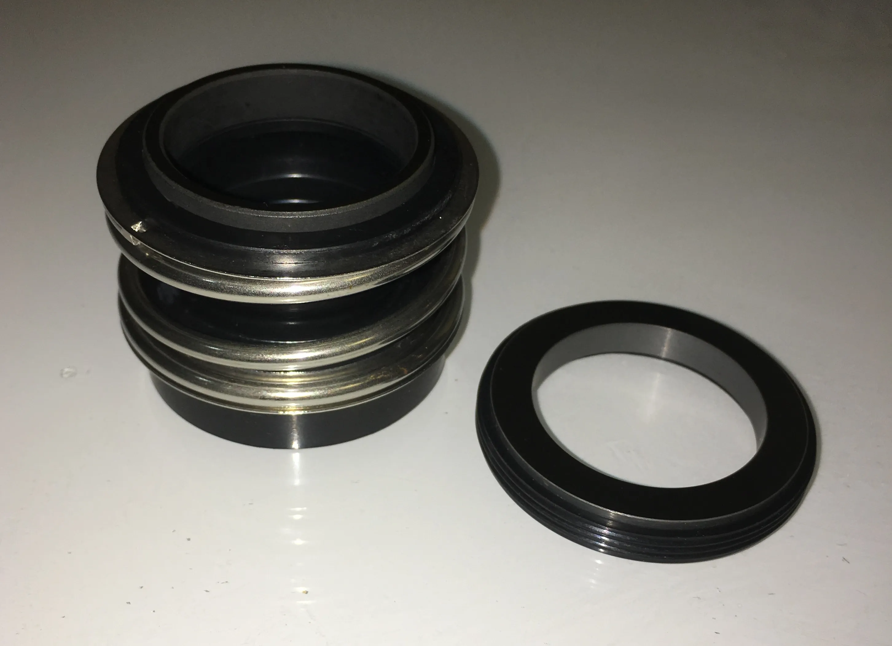 Торцевое уплотнение MG12